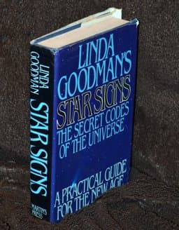 9780312013523