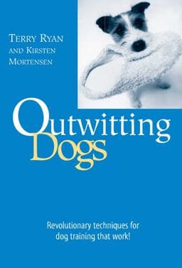 Outwitting Dogs 9780762799992