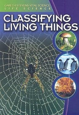 Classifying Living Things 9780836884470