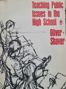 Teaching Public Issues in the High School 9780874210729